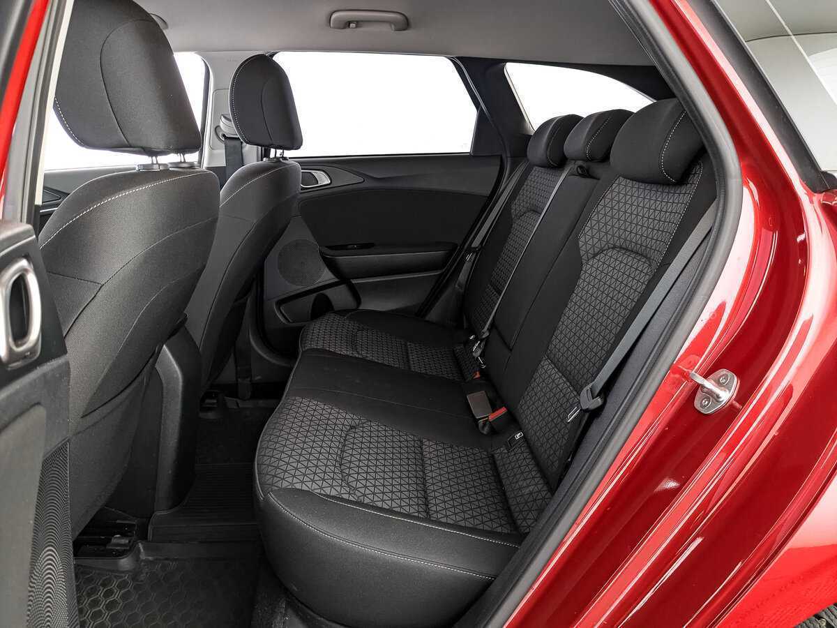 Kia Ceed с пробегом — 2021 год. Фото: #13