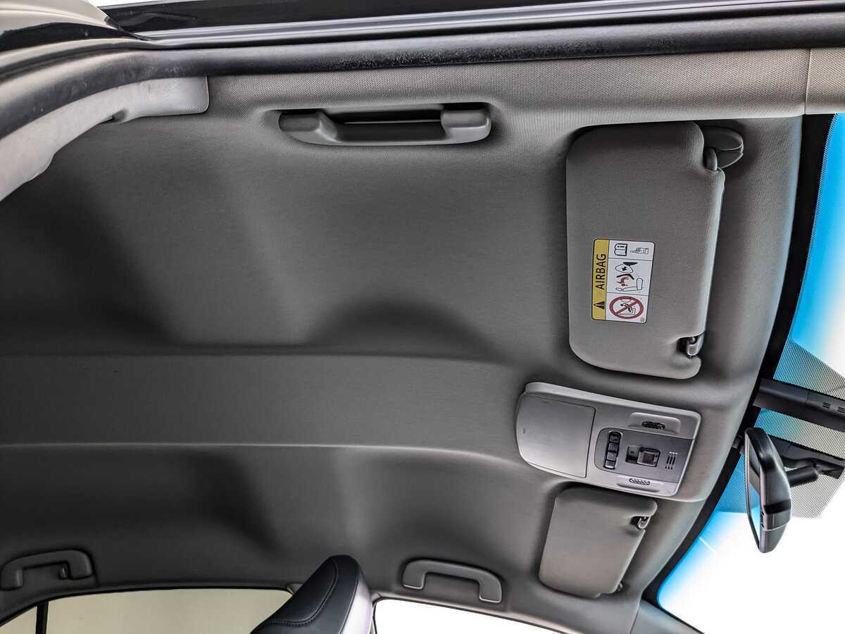 Toyota Camry с пробегом — 2019 год. Фото: #18