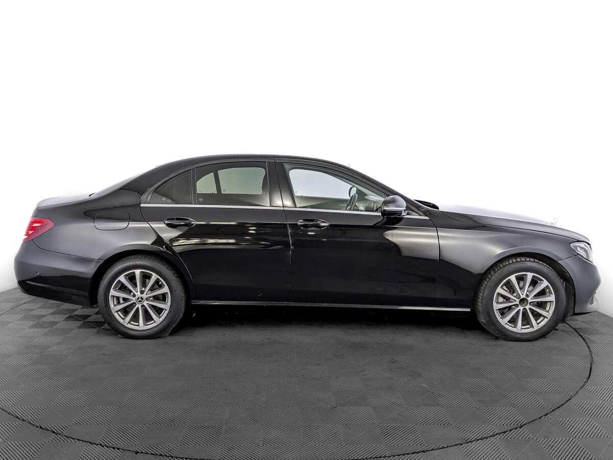 Mercedes-Benz E-Класс с пробегом — 2018 год. Фото: #3