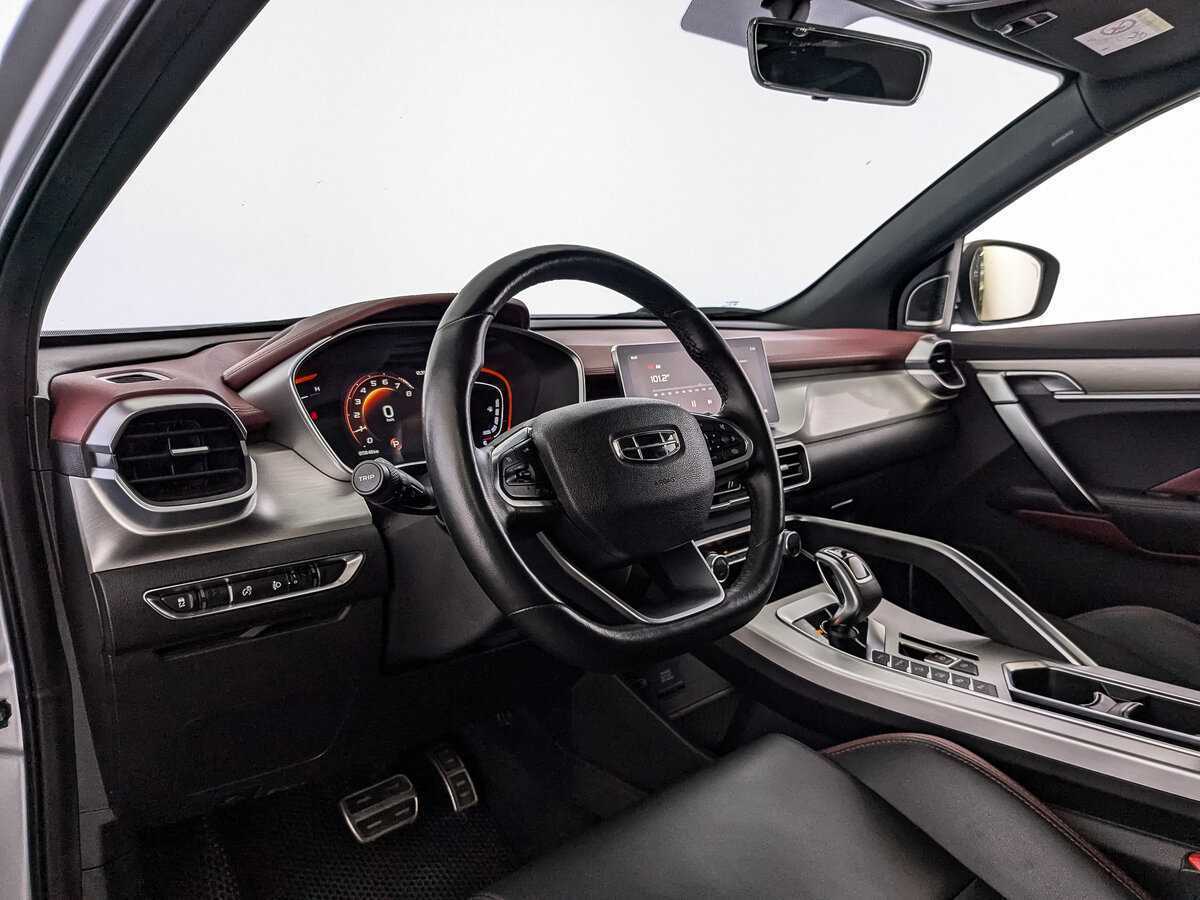 Geely Coolray с пробегом — 2021 год. Фото: #10