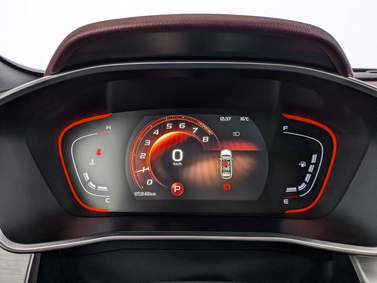 Geely Coolray с пробегом — 2021 год. Фото: #11