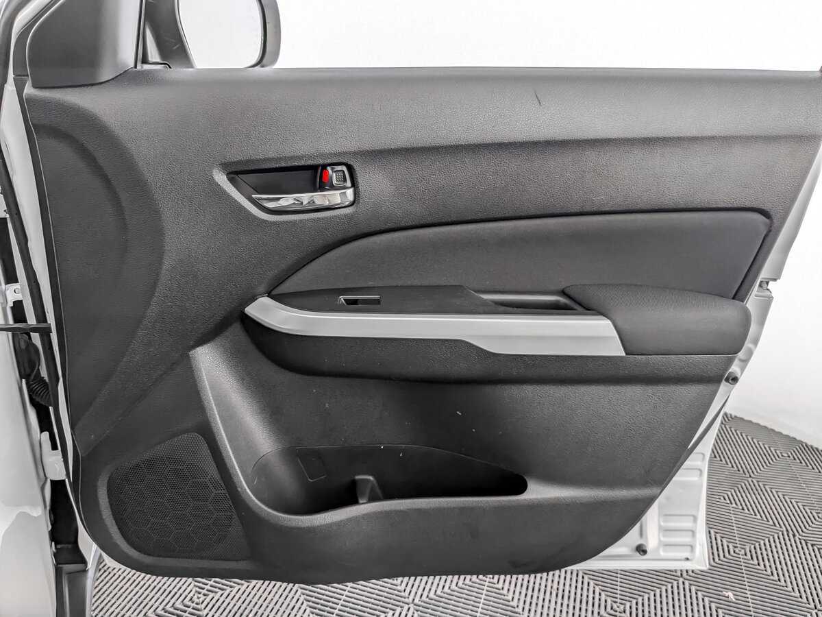 Suzuki Vitara с пробегом — 2016 год. Фото: #16