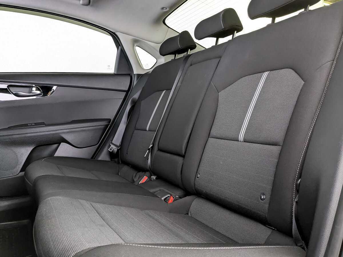 Kia Cerato с пробегом — 2021 год. Фото: #9