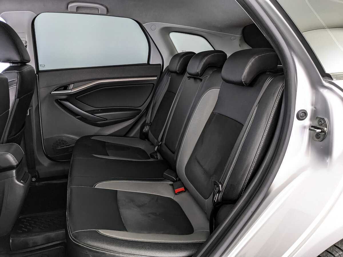 Lada (ВАЗ) Vesta с пробегом — 2020 год. Фото: #13