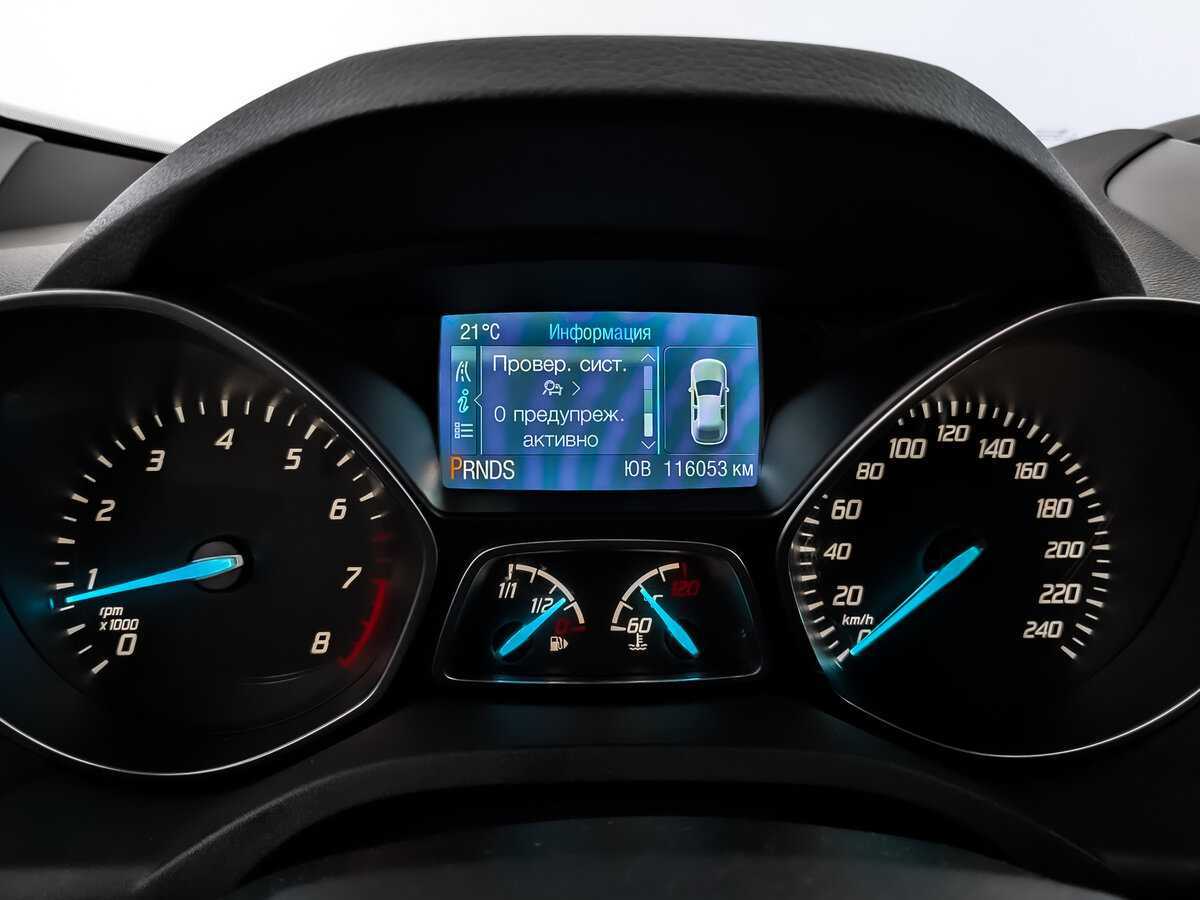 Ford Kuga с пробегом — 2014 год. Фото: #10