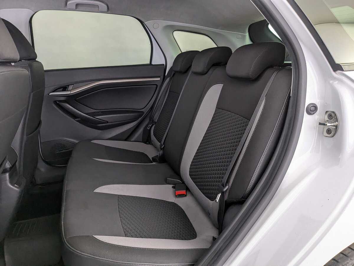 Lada (ВАЗ) Vesta с пробегом — 2021 год. Фото: #9