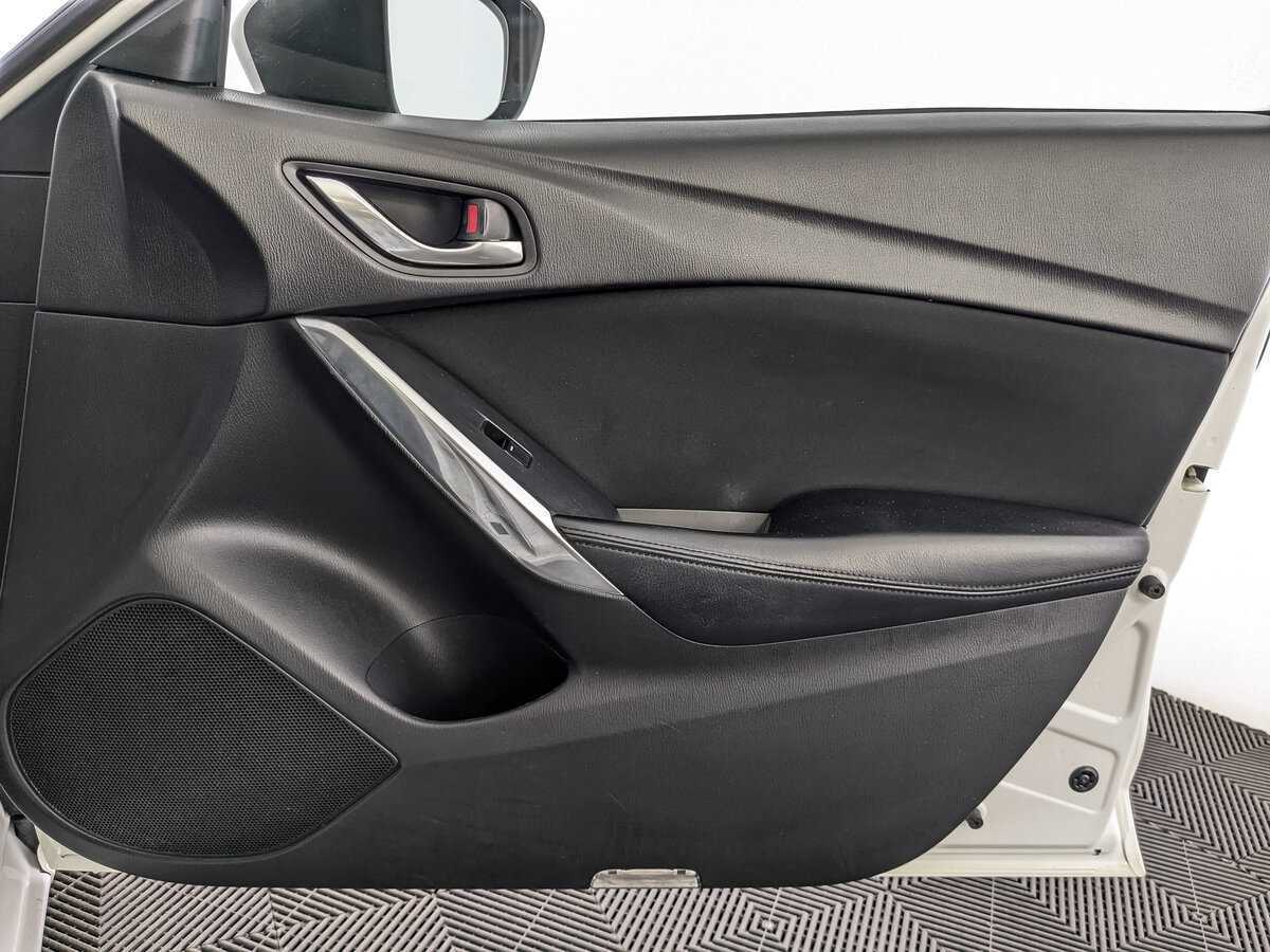 Mazda 6 с пробегом — 2014 год. Фото: #18