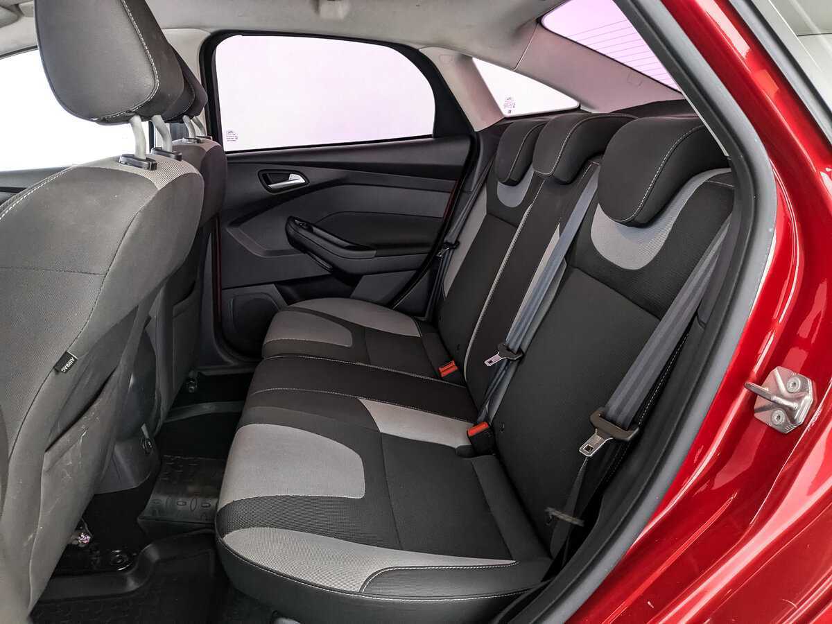 Ford Focus с пробегом — 2012 год. Фото: #9