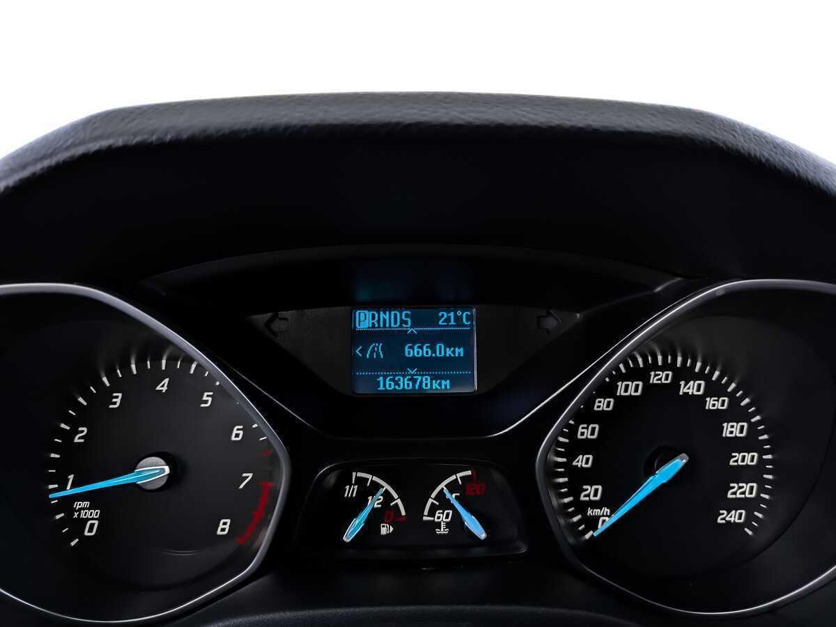 Ford Focus с пробегом — 2012 год. Фото: #10