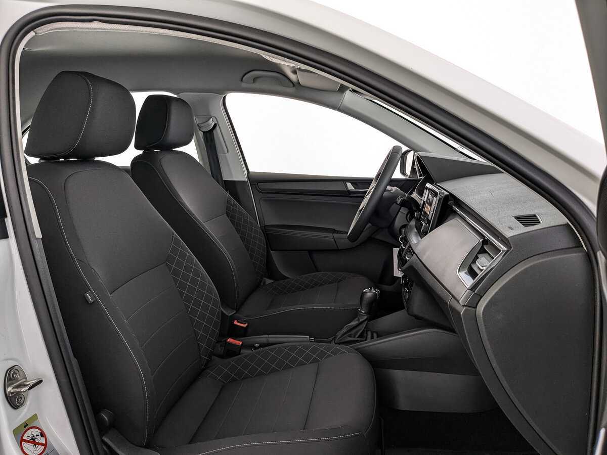 Skoda Rapid с пробегом — 2020 год. Фото: #17