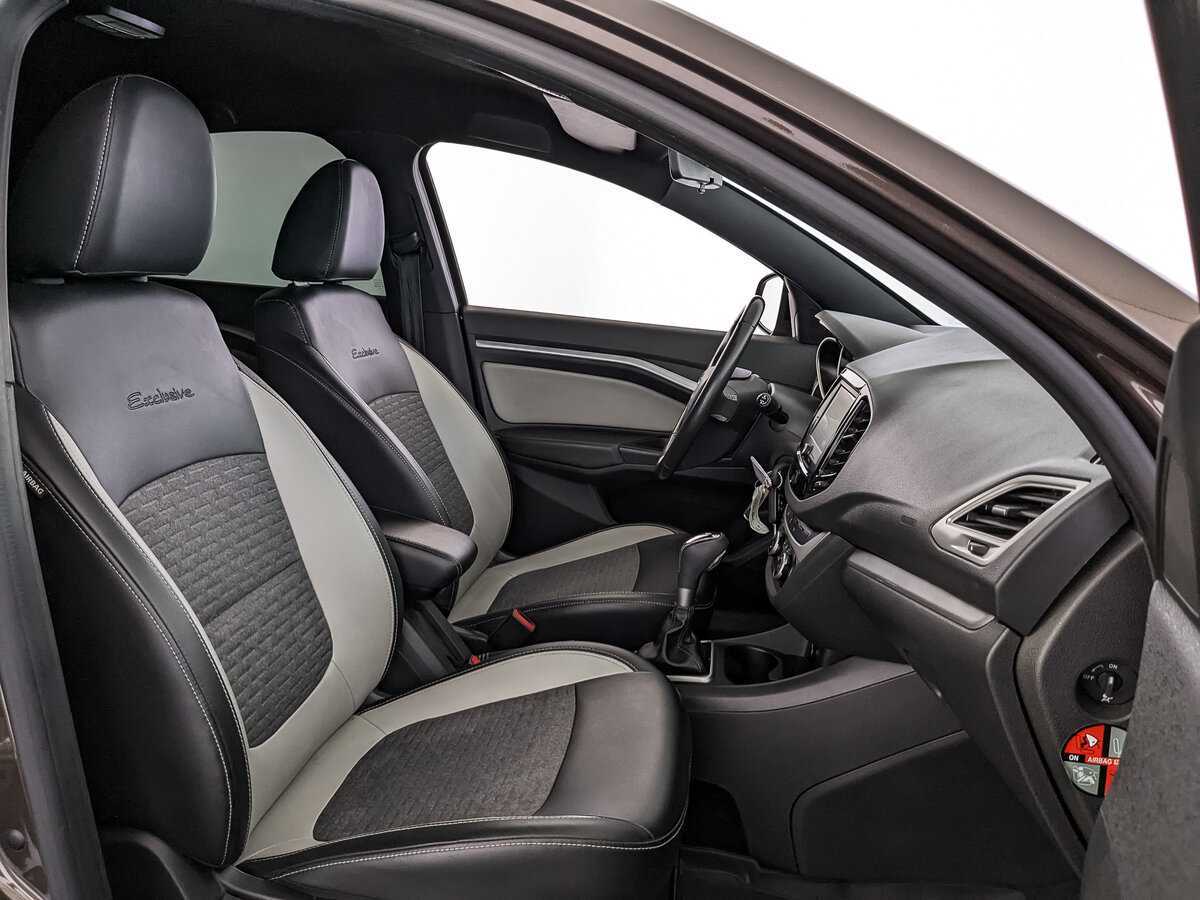 Lada (ВАЗ) Vesta с пробегом — 2019 год. Фото: #18