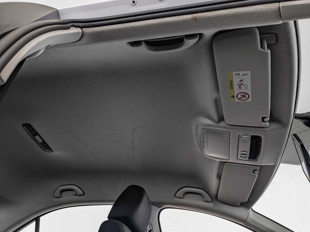 Volkswagen Polo с пробегом — 2020 год. Фото: #17