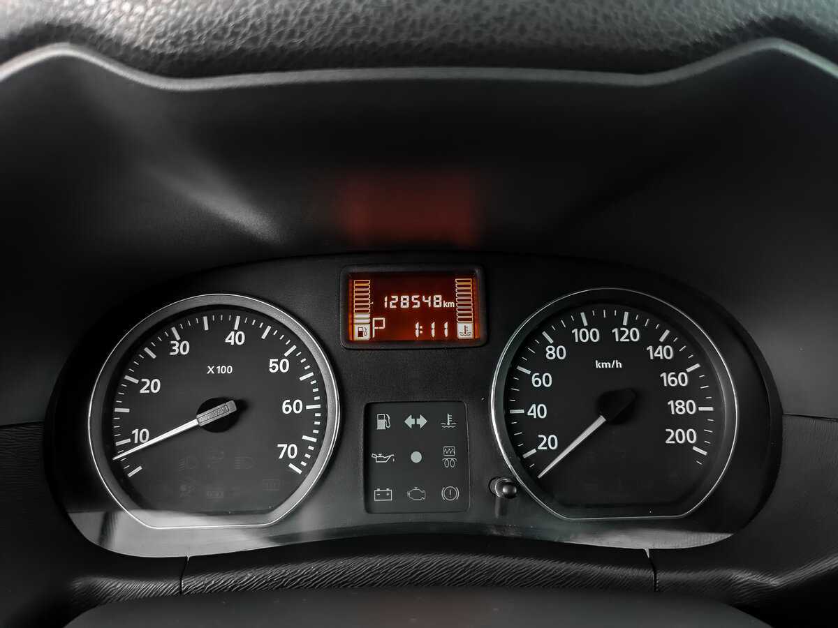 Nissan Terrano с пробегом — 2015 год. Фото: #11