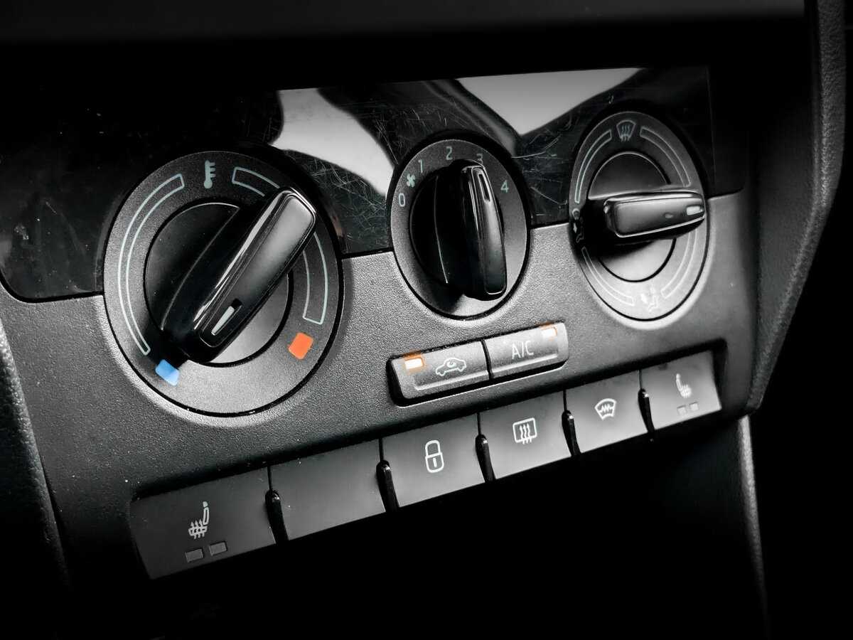 Skoda Rapid с пробегом — 2018 год. Фото: #20