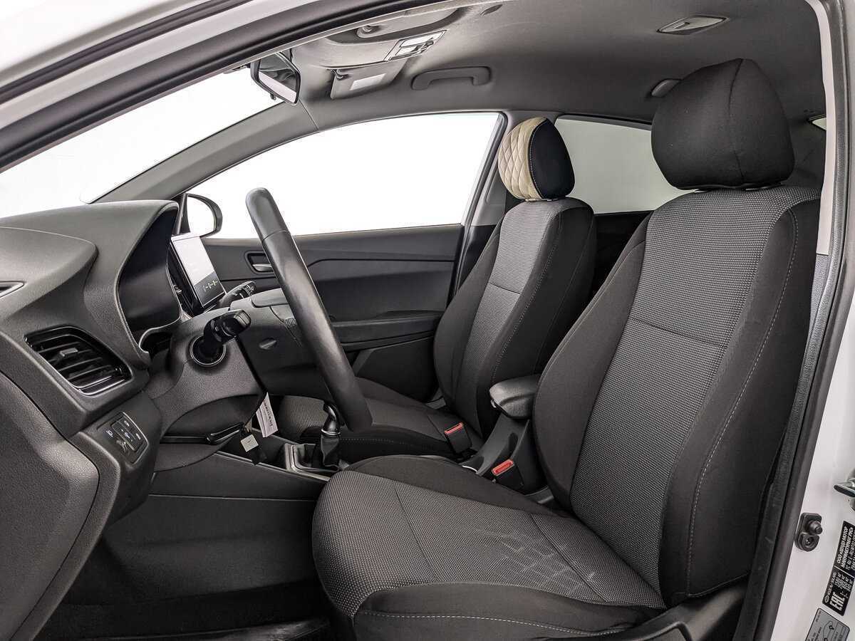 Hyundai Solaris с пробегом — 2020 год. Фото: #19