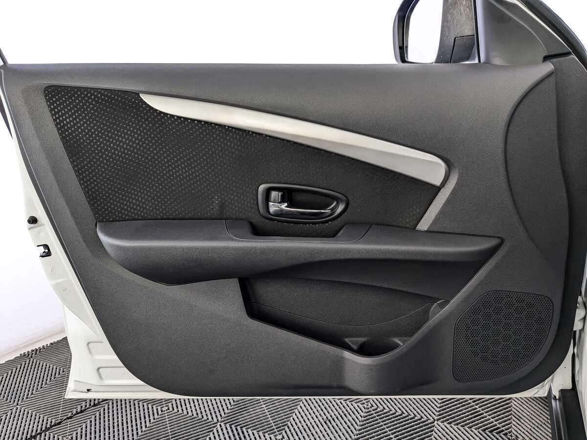 Nissan Almera с пробегом — 2015 год. Фото: #14