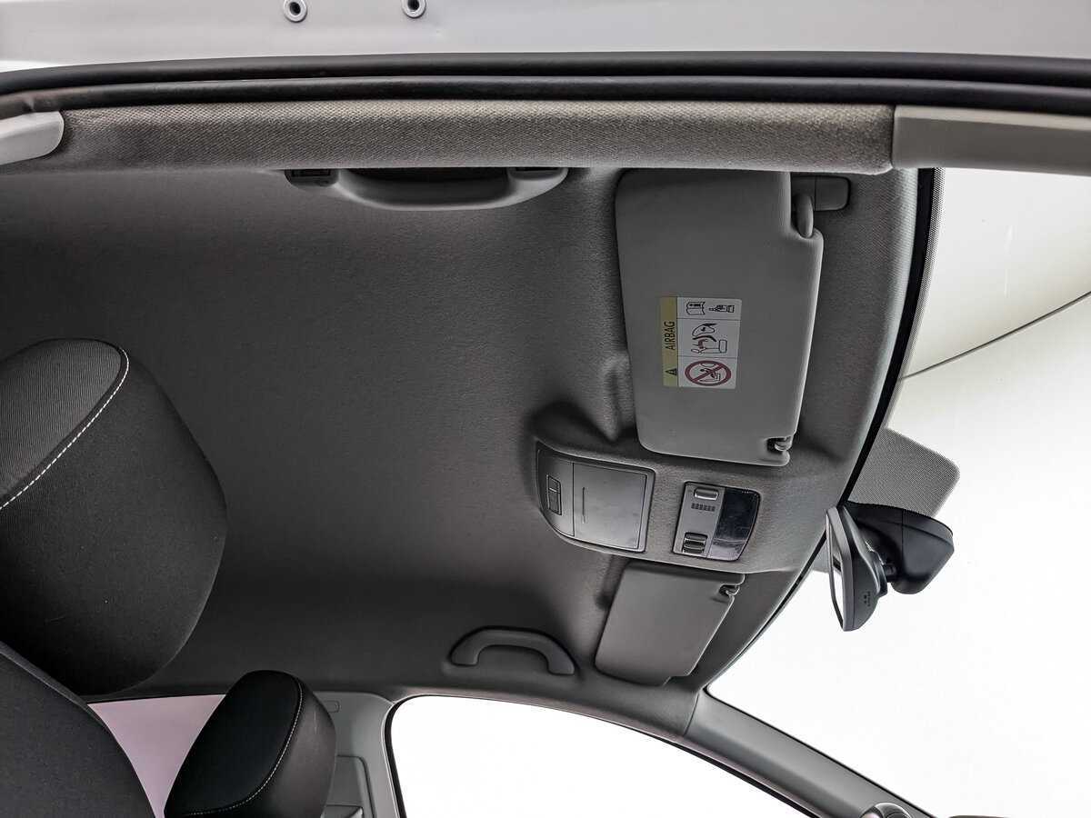 Skoda Rapid с пробегом — 2017 год. Фото: #18