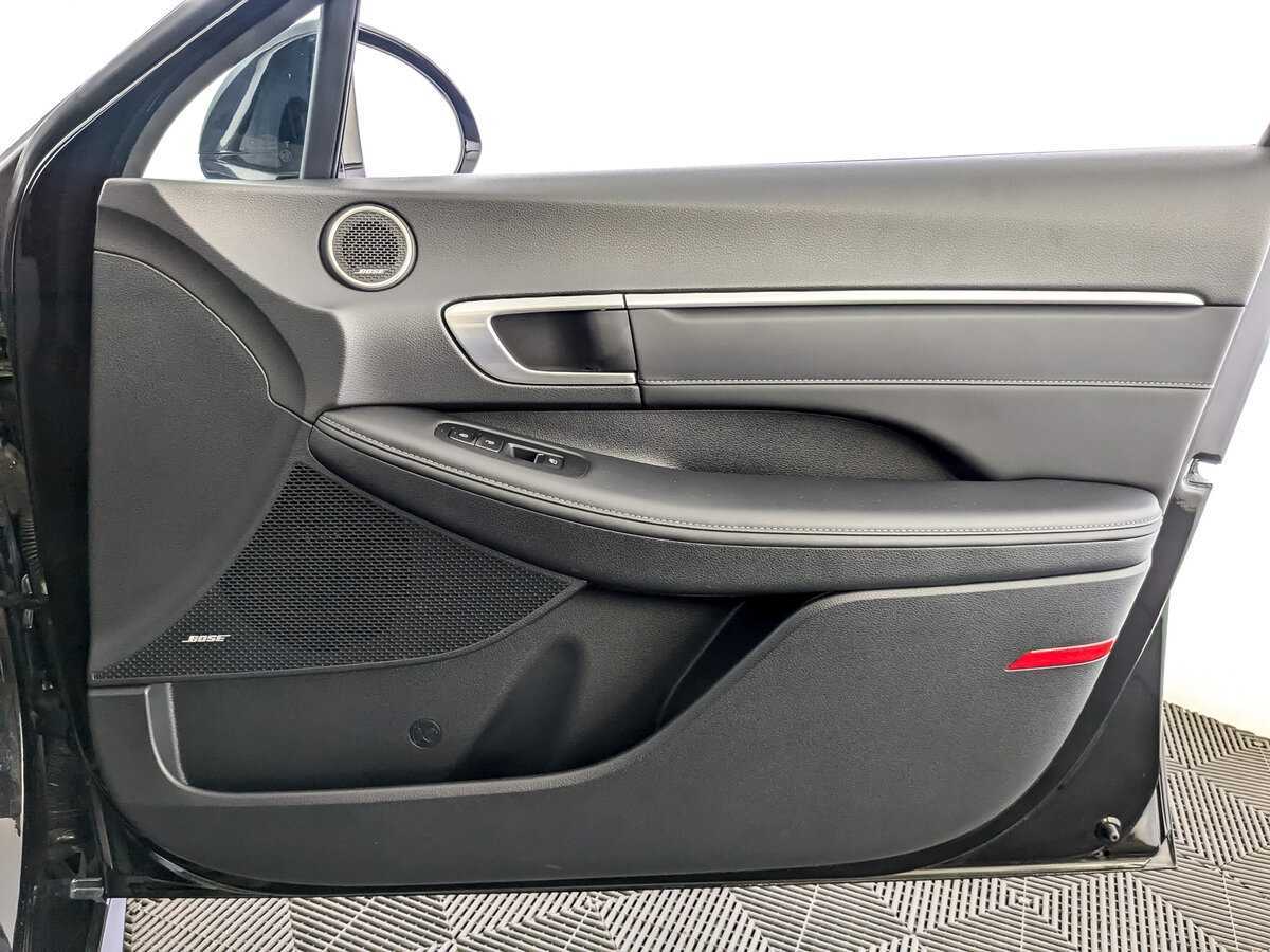 Hyundai Sonata с пробегом — 2022 год. Фото: #20