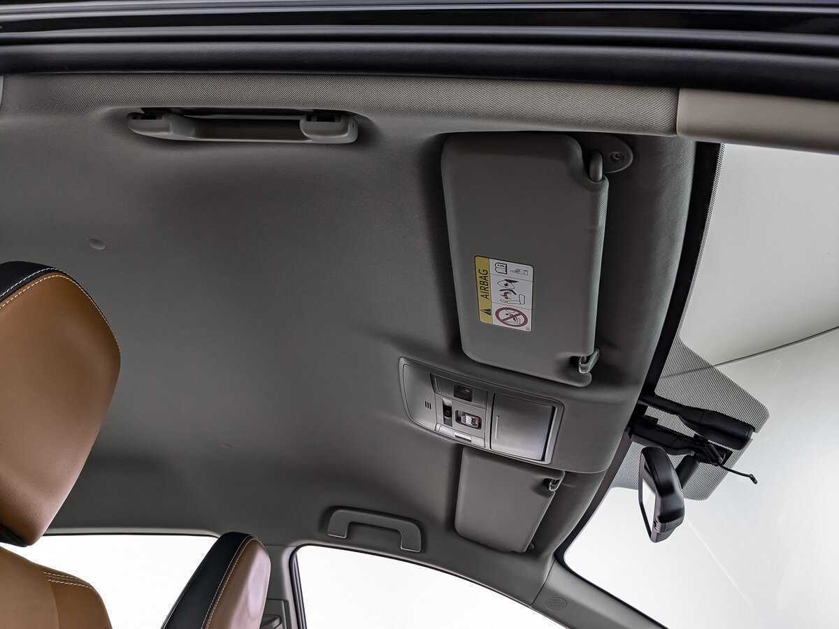 Toyota RAV4 с пробегом — 2017 год. Фото: #18