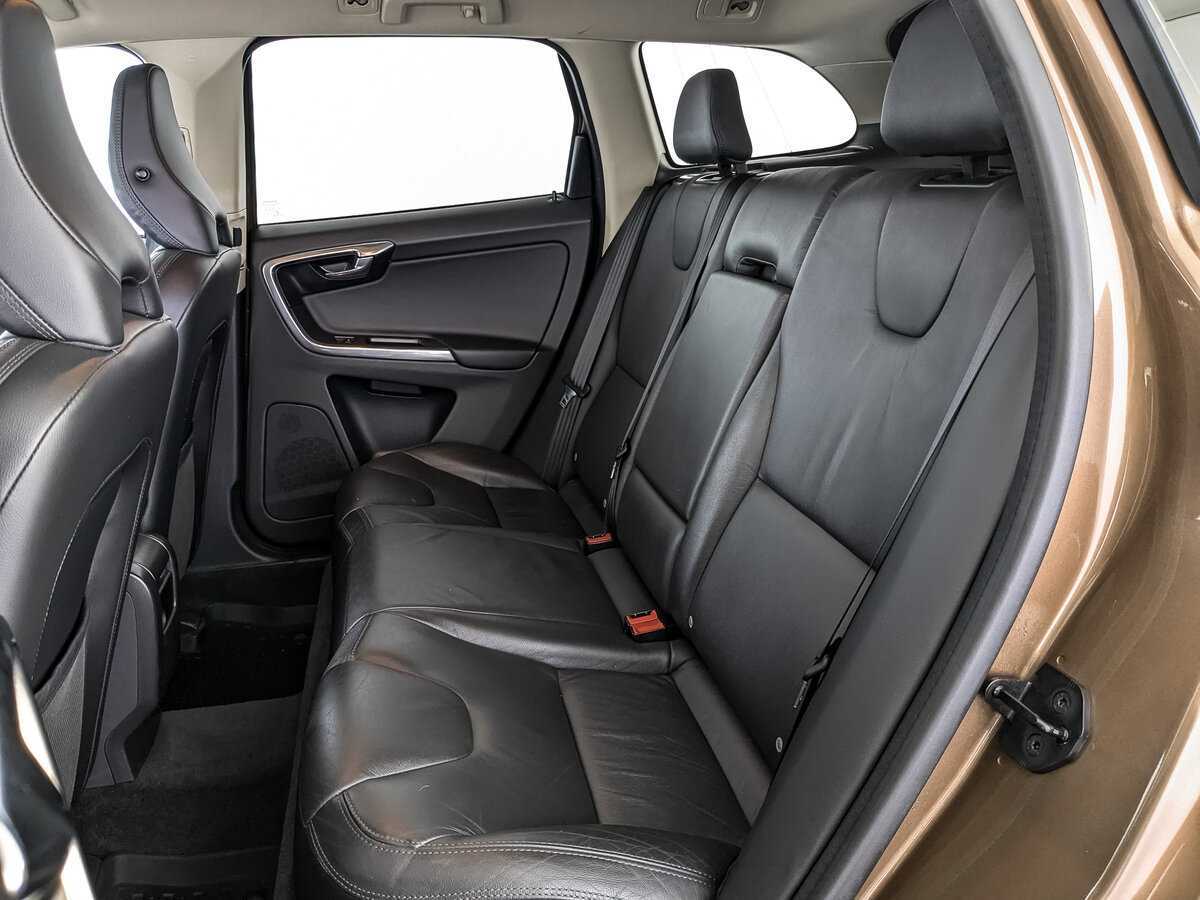 Volvo XC60 с пробегом — 2012 год. Фото: #13