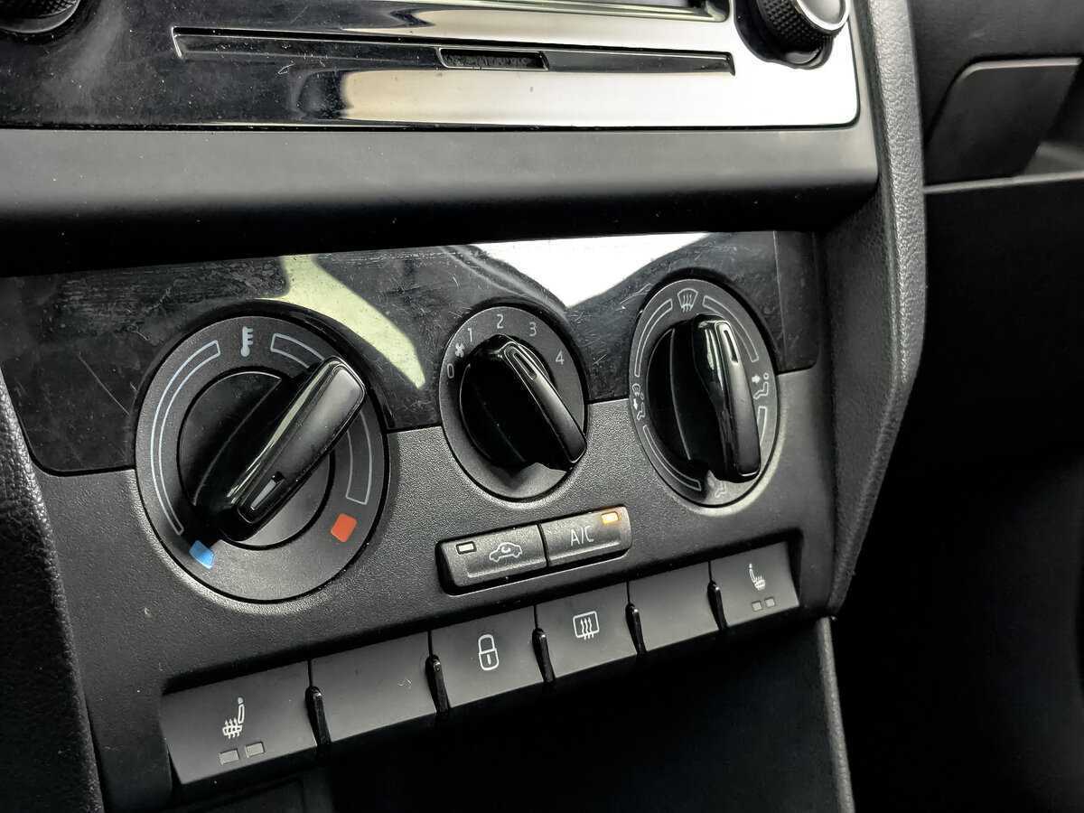 Skoda Rapid с пробегом — 2019 год. Фото: #16