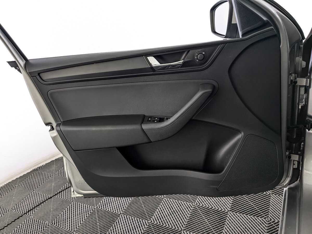 Skoda Rapid с пробегом — 2020 год. Фото: #14