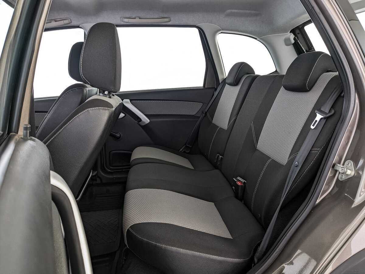 Lada (ВАЗ) Kalina с пробегом — 2018 год. Фото: #13