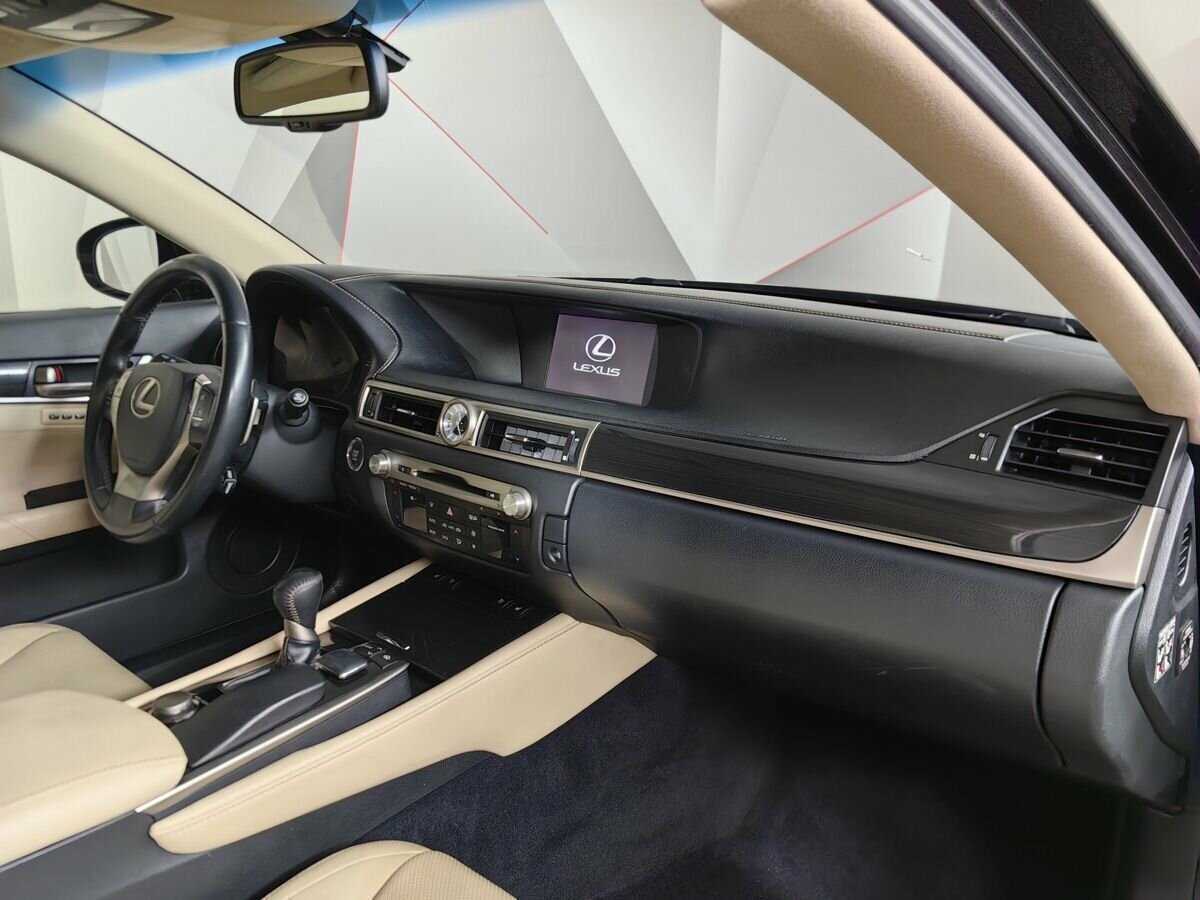 Lexus GS с пробегом — 2013 год. Фото: #8