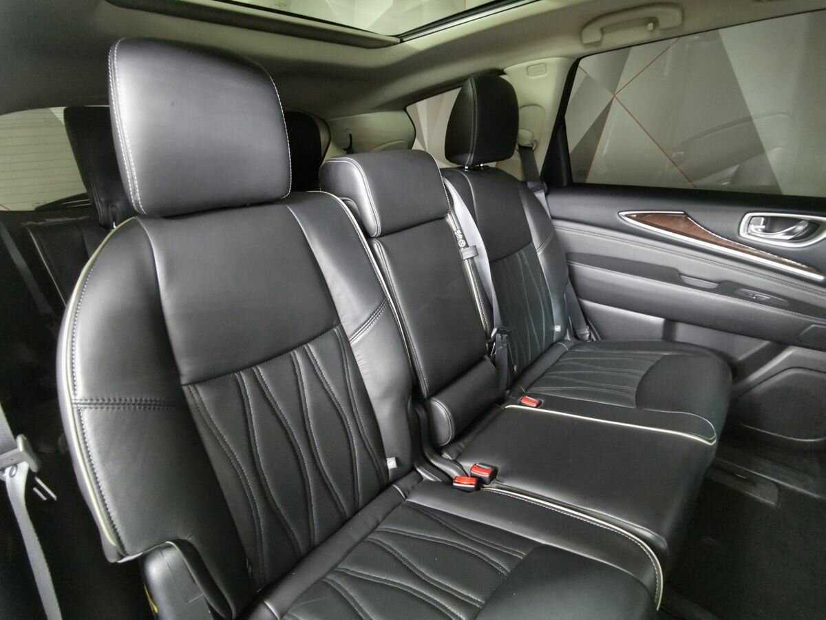 Infiniti QX60 с пробегом — 2017 год. Фото: #12