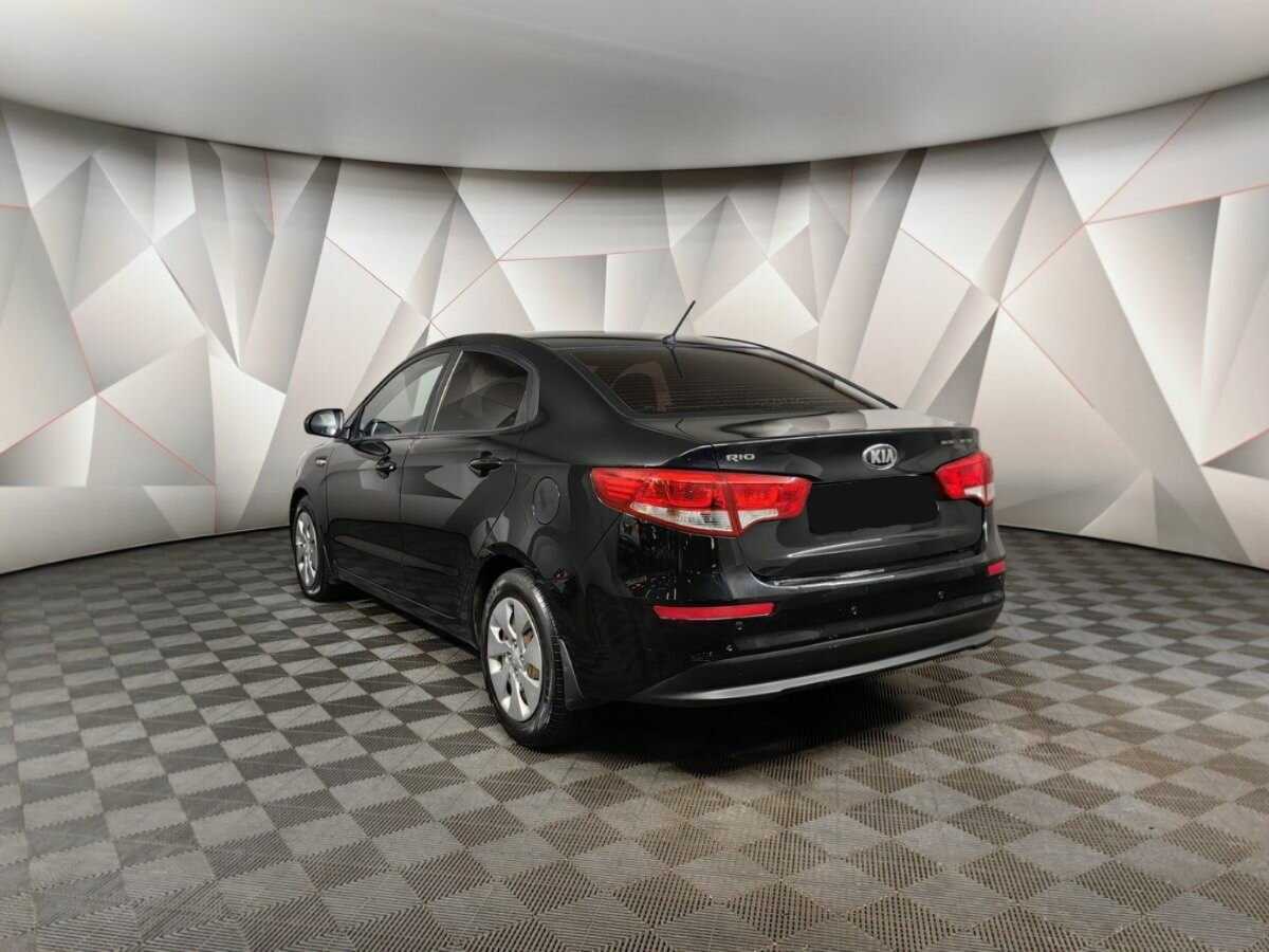 Kia Rio с пробегом — 2015 год. Фото: #3