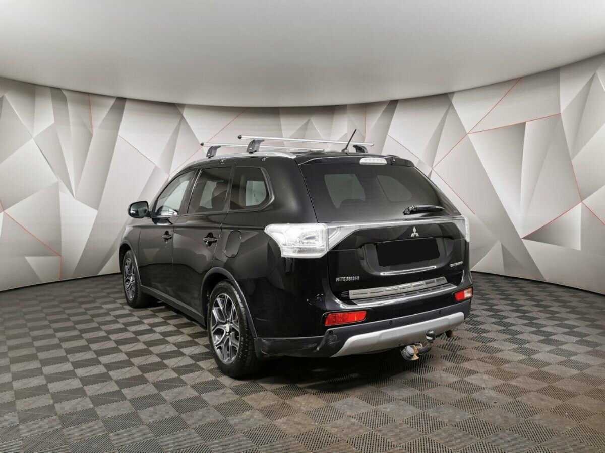 Mitsubishi Outlander с пробегом — 2014 год. Фото: #3