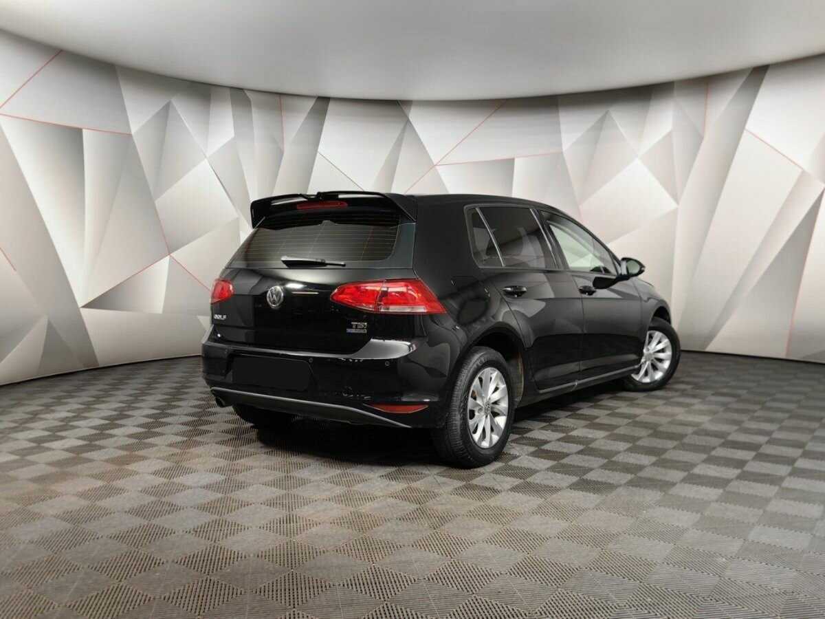 Volkswagen Golf с пробегом — 2013 год. Фото: #1