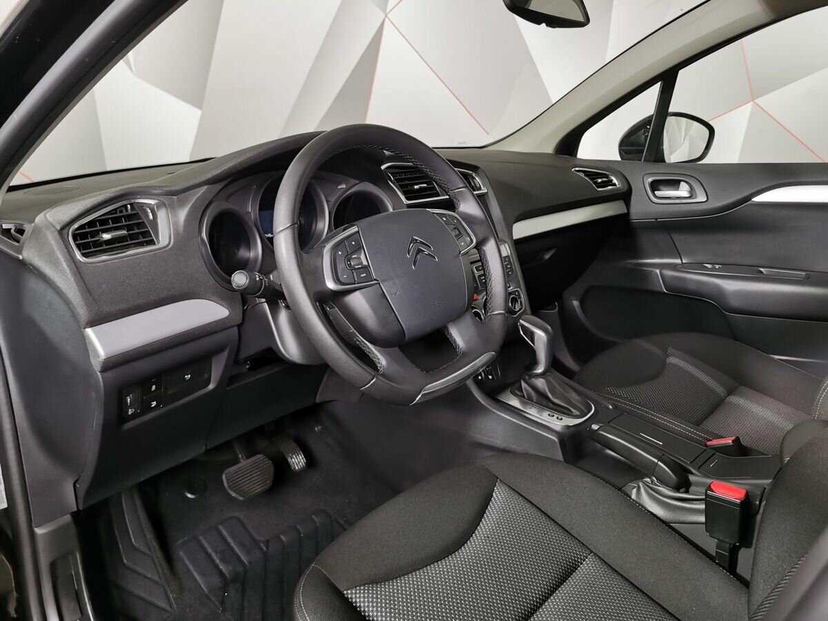 Citroen C4 с пробегом — 2018 год. Фото: #13