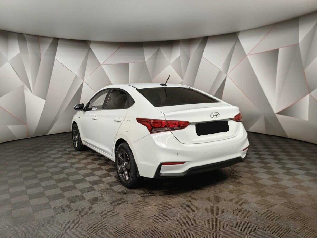 Hyundai Solaris с пробегом — 2017 год. Фото: #3