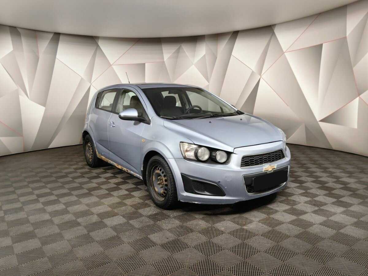 Chevrolet Aveo с пробегом — 2012 год. Фото: #2