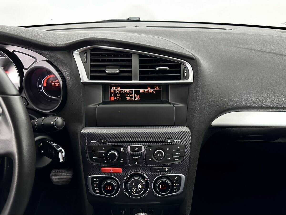 Citroen C4 с пробегом — 2013 год. Фото: #10