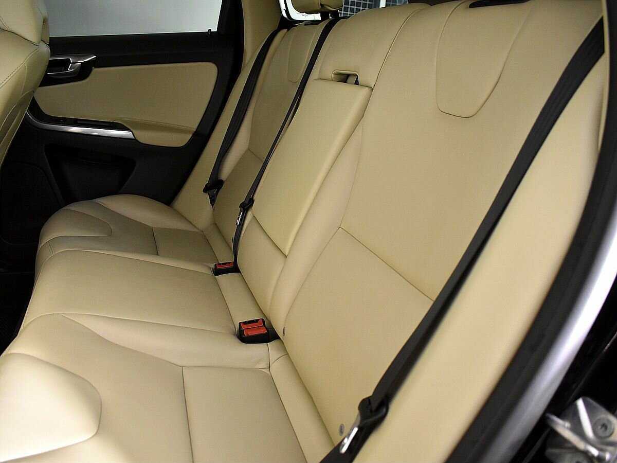 Volvo XC60 с пробегом — 2014 год. Фото: #8