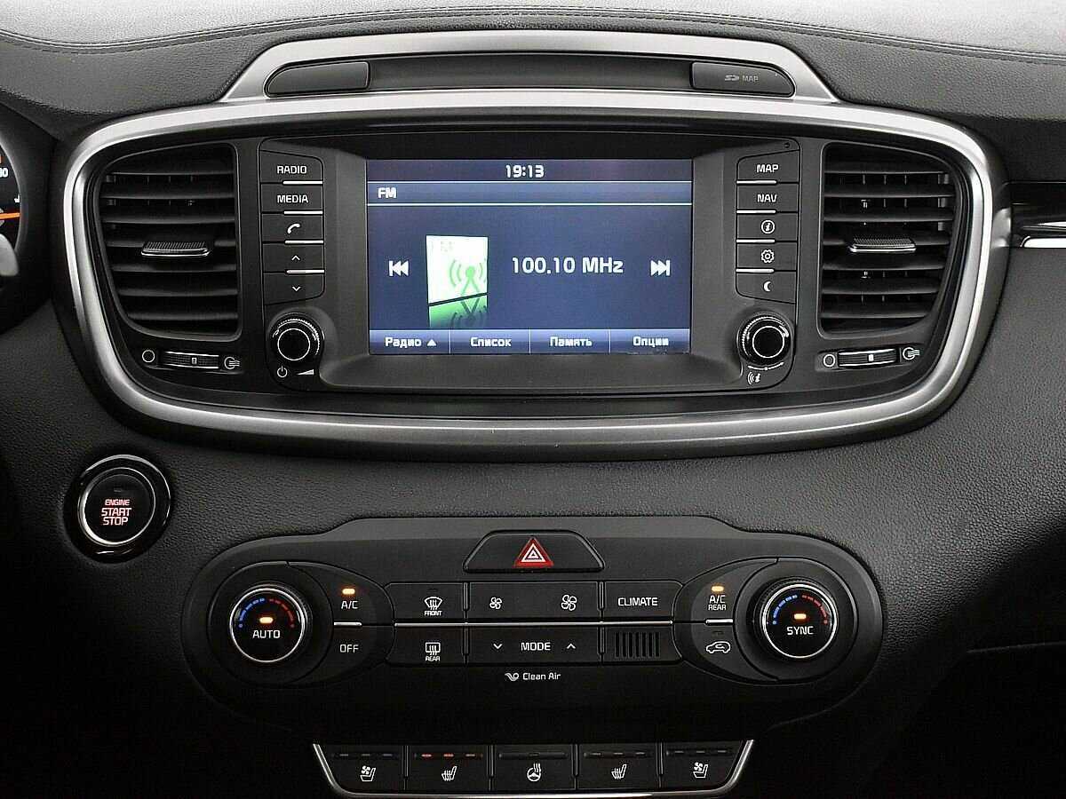 Kia Sorento с пробегом — 2017 год. Фото: #12