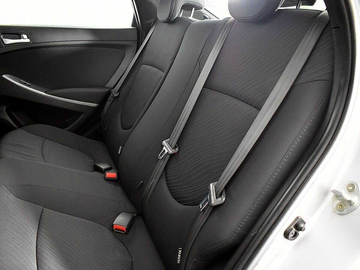 Hyundai Solaris с пробегом — 2015 год. Фото: #8