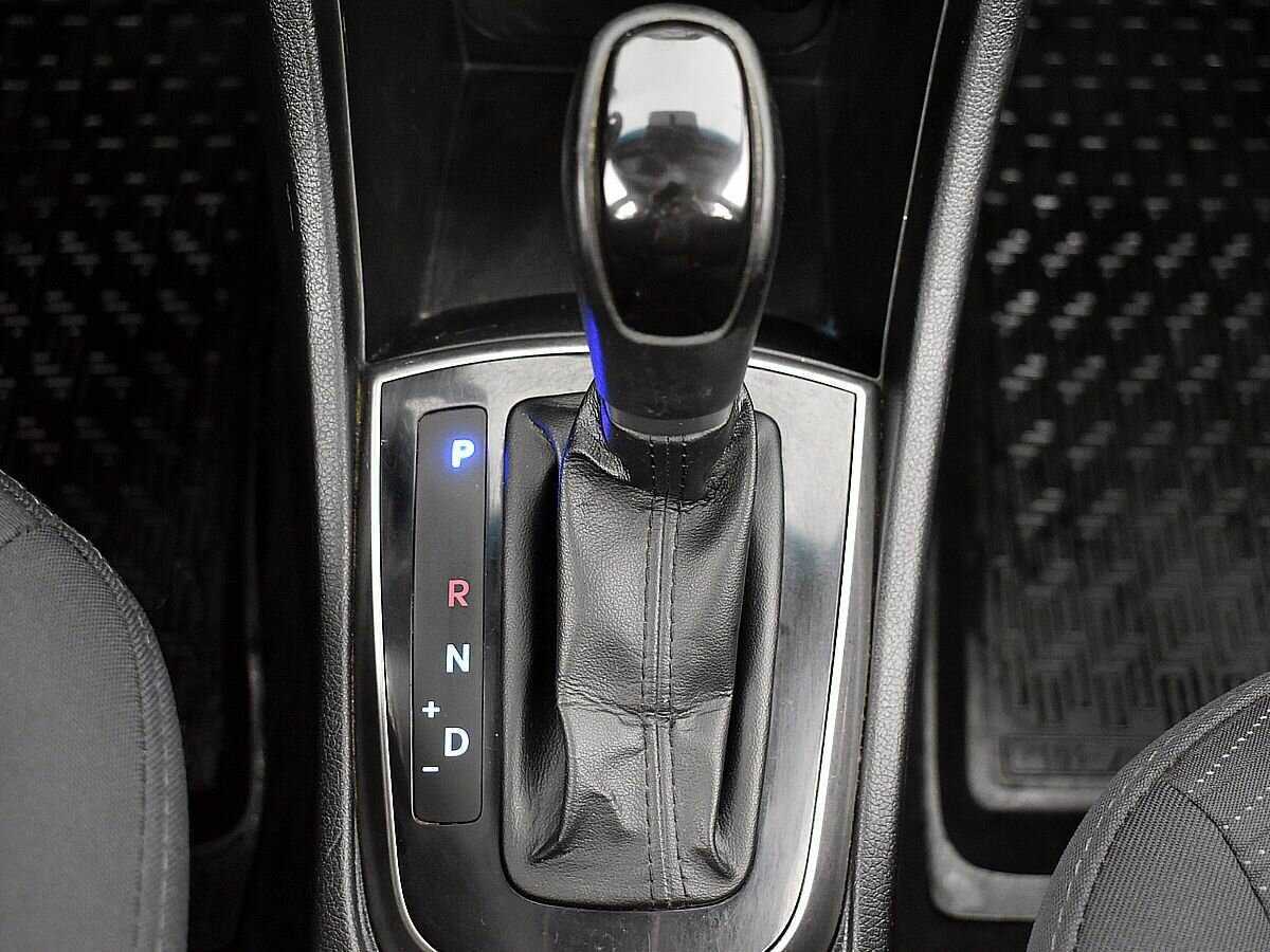 Hyundai Solaris с пробегом — 2015 год. Фото: #14