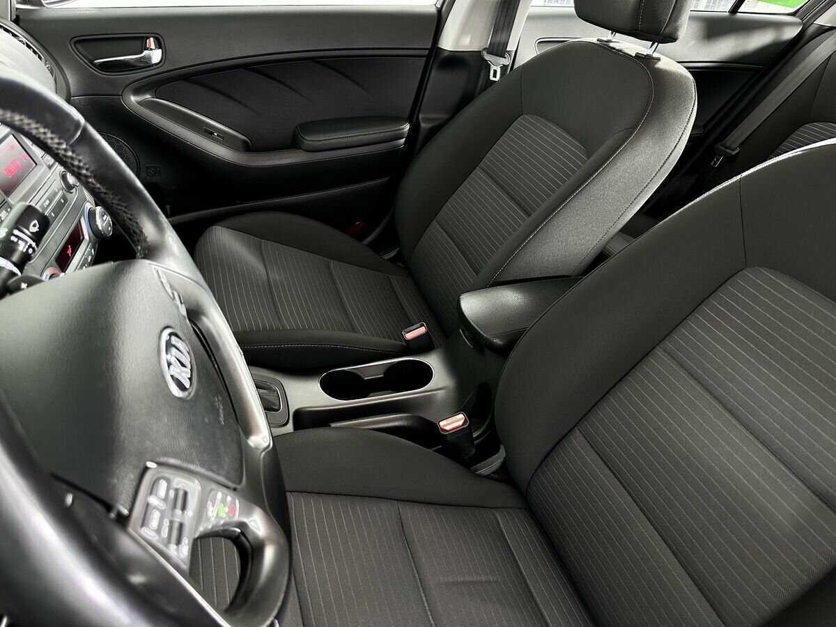 Kia Cerato с пробегом — 2014 год. Фото: #4