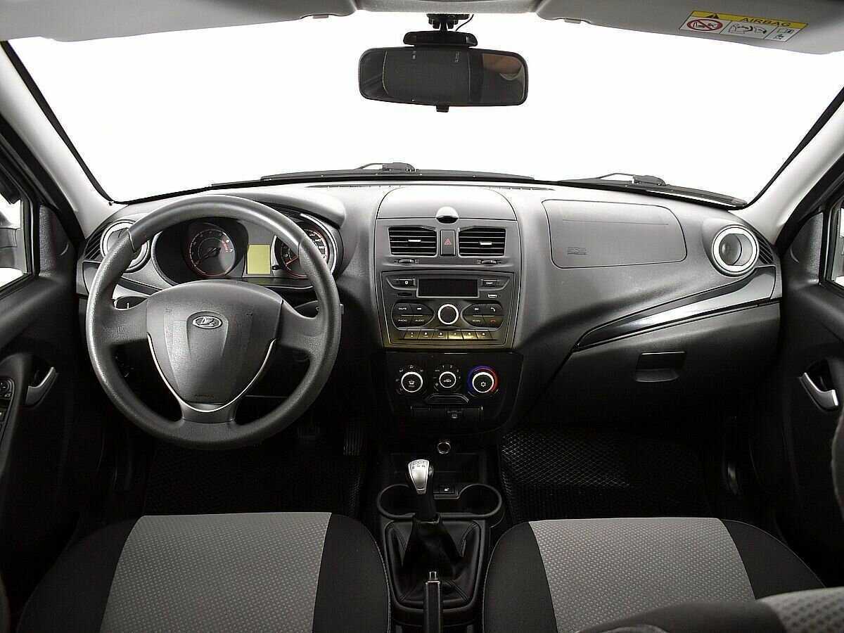 Lada (ВАЗ) Kalina с пробегом — 2017 год. Фото: #9