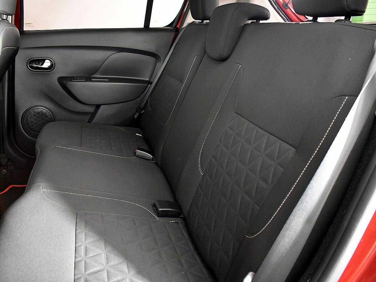 Renault Sandero с пробегом — 2017 год. Фото: #8