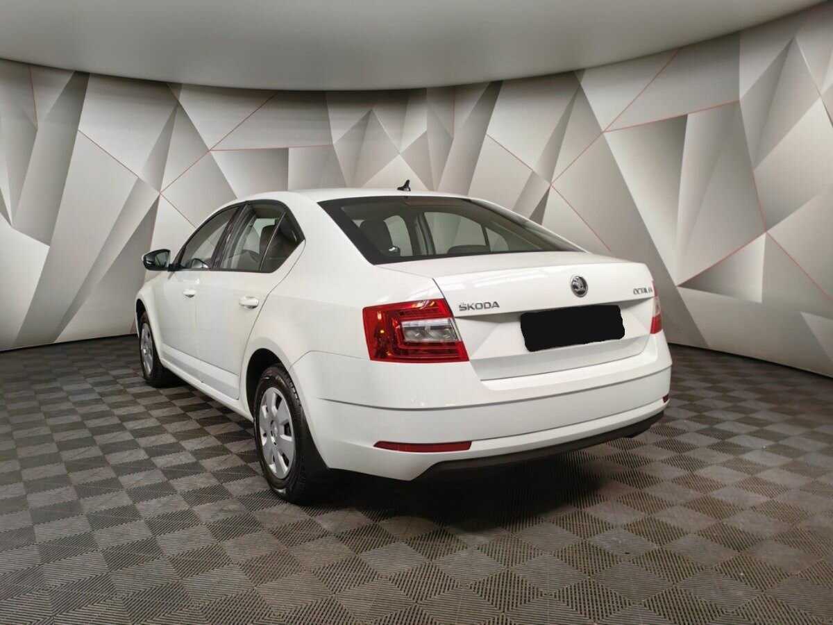 Skoda Octavia с пробегом — 2020 год. Фото: #3
