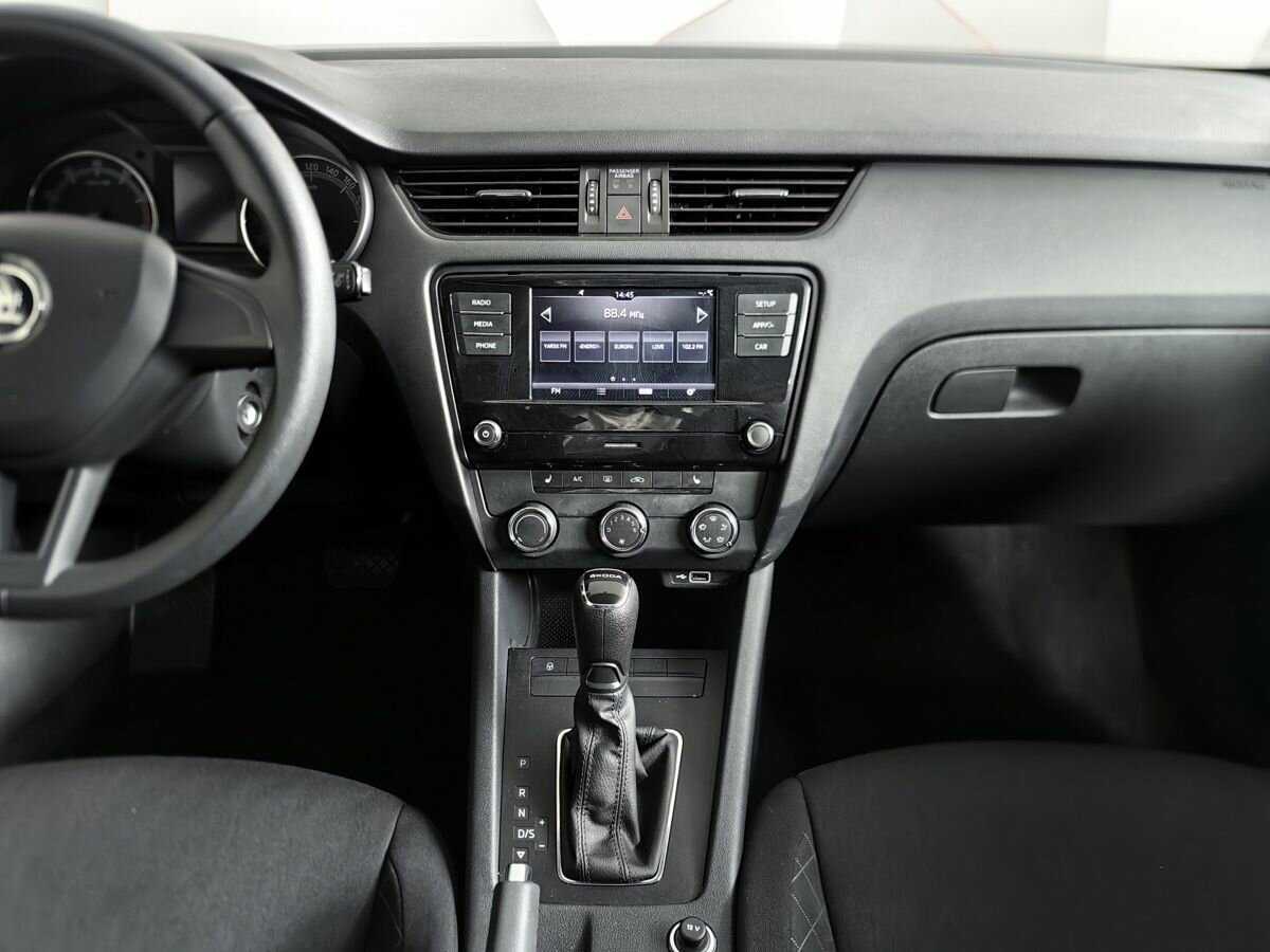 Skoda Octavia с пробегом — 2020 год. Фото: #10