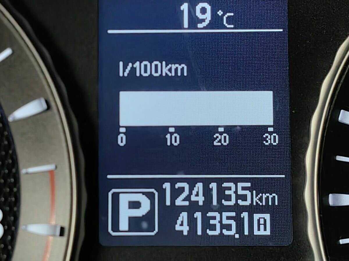 Infiniti Q70 с пробегом — 2016 год. Фото: #16