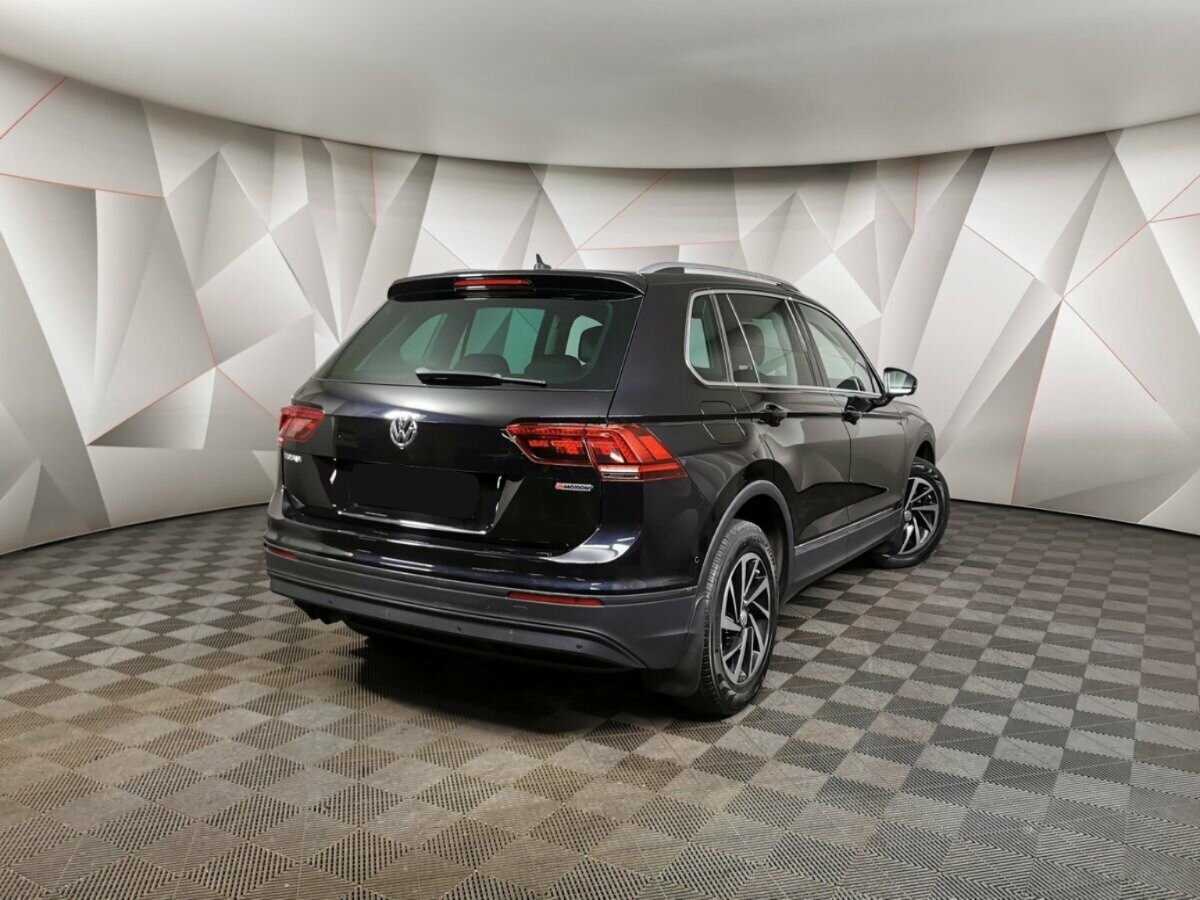 Volkswagen Tiguan с пробегом — 2018 год. Фото: #1