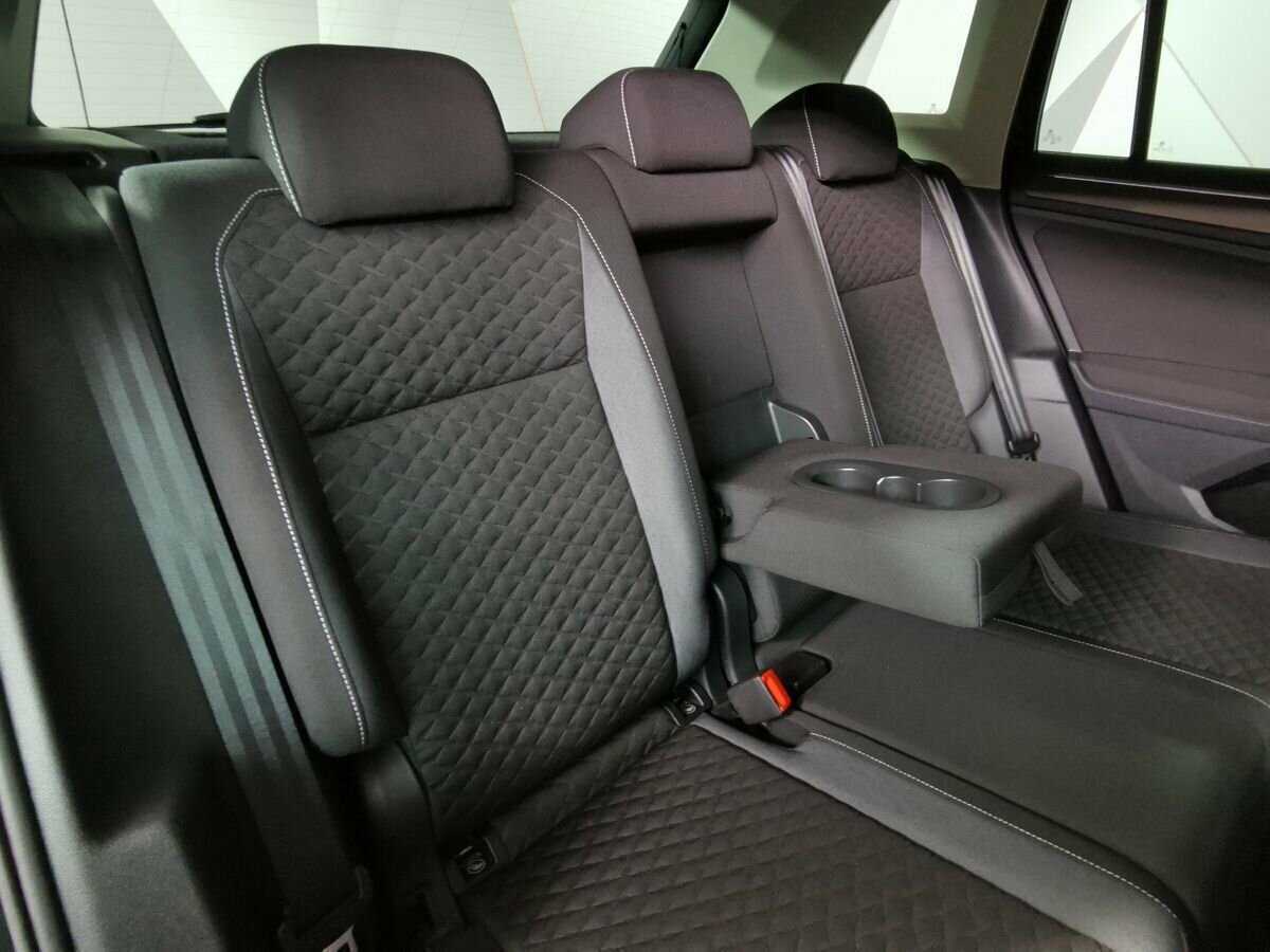 Volkswagen Tiguan с пробегом — 2018 год. Фото: #12