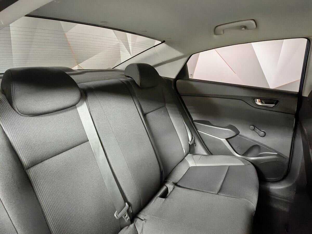 Hyundai Solaris с пробегом — 2017 год. Фото: #11