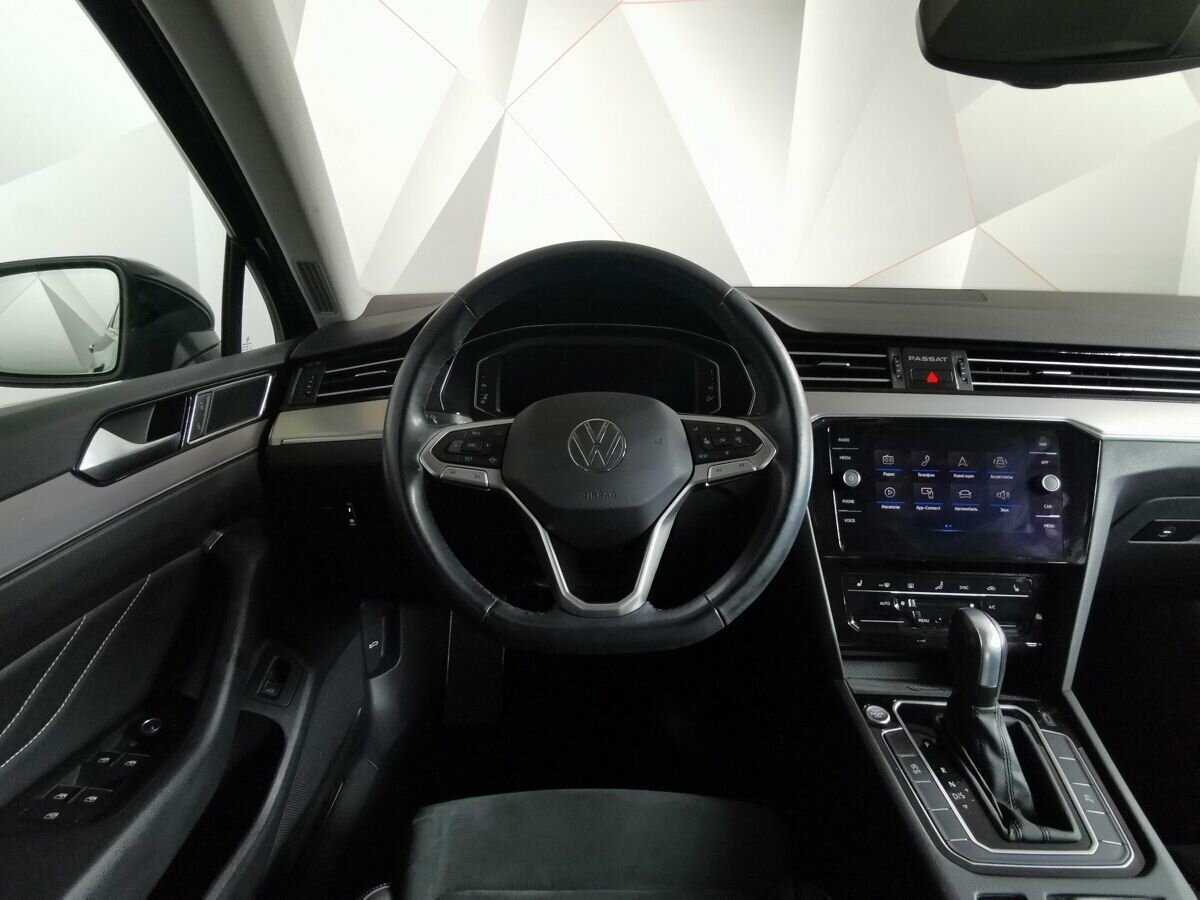 Volkswagen Passat с пробегом — 2021 год. Фото: #13